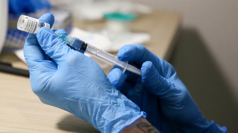 Vaccine supply still slowing Hamilton, Niagara’s COVID-19 vaccination plans