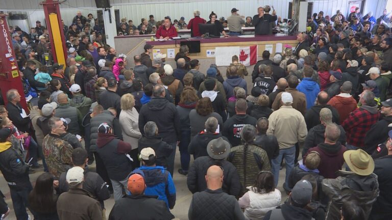 Winnipeggers can bid on unclaimed goods at annual police auction