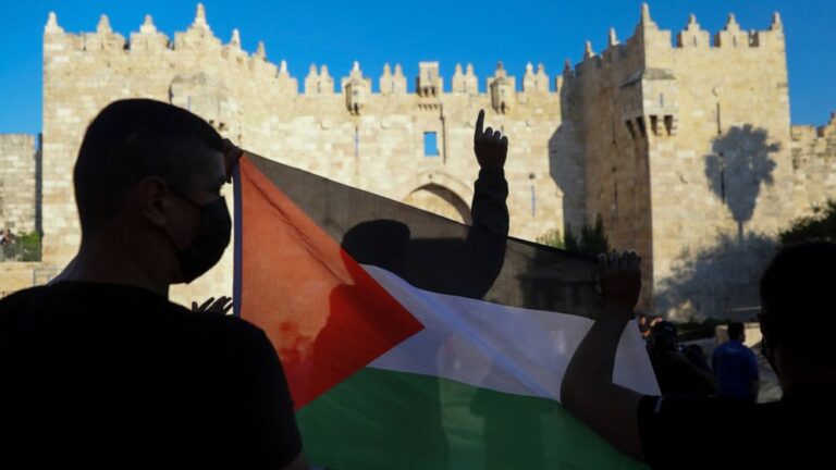 Poll: Many Democrats want more US support for Palestinians