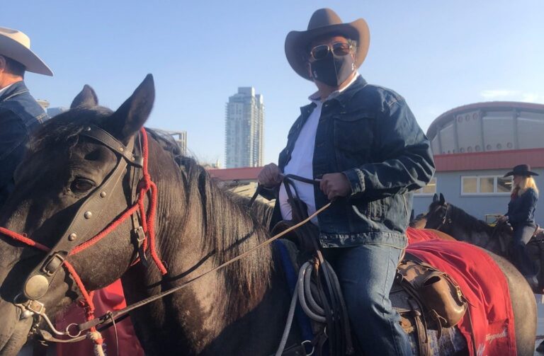 Stampede breakfast thanks Calgary first responders: ‘It was emotional’