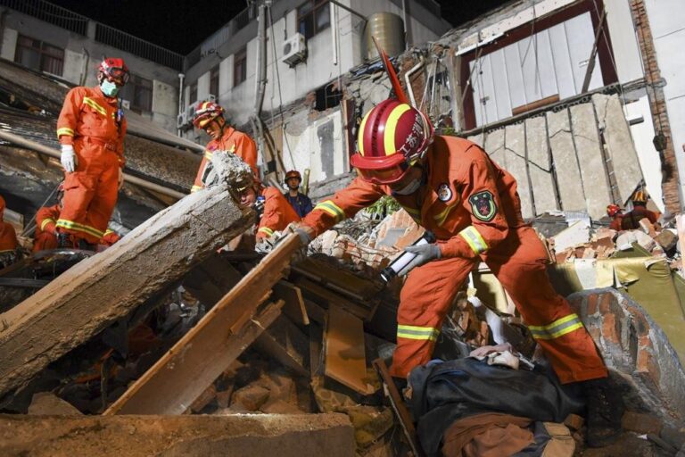 At least 8 dead, 9 more missing after hotel collapses in eastern China