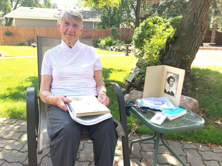 92-year-old volunteer continues to shine light at Royal Alexandra Hospital gift shop