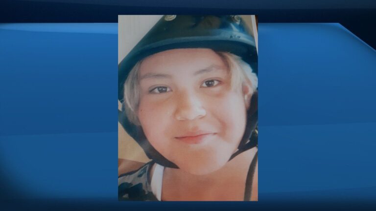 Calgary police looking for missing 12-year-old girl