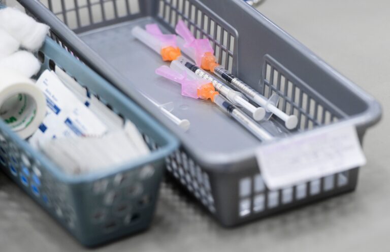 Almost half of eligible Ottawans fully vaccinated a week ahead of Ontario’s Step 3 reopening