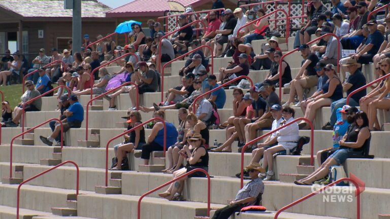 Fans return to stands in Saskatchewan as COVID-19 restrictions lifted