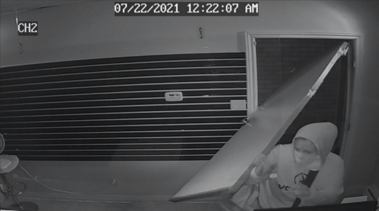 Police investigate string of overnight break and enters in Dartmouth, Halifax Police investigate string of overnight break and enters in Dartmouth, Halifax
