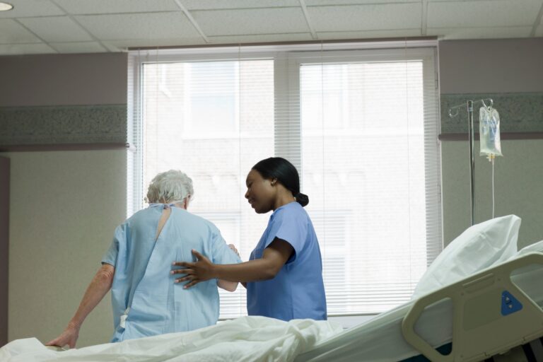 Union says Alberta government proposing 3% salary rollback for nurses to help get budget in line