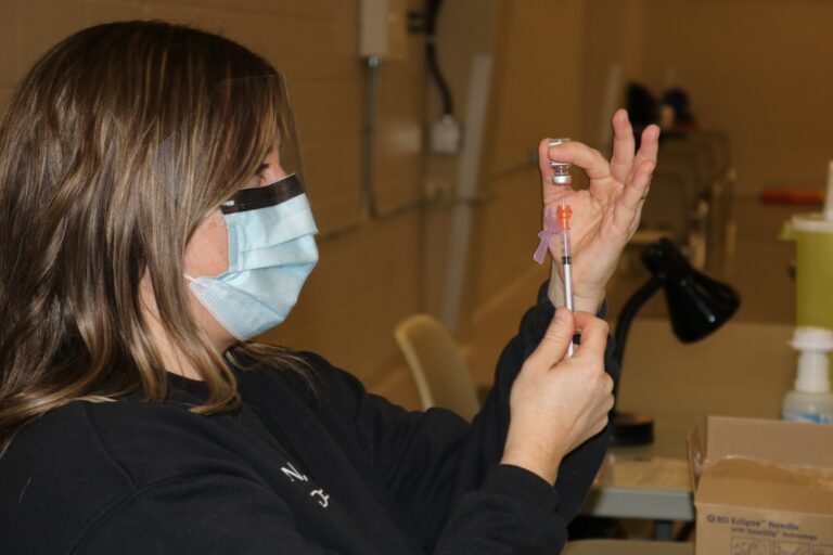 MLHU focuses on outreach amid ‘4th wave’ of COVID-19 in unvaccinated people