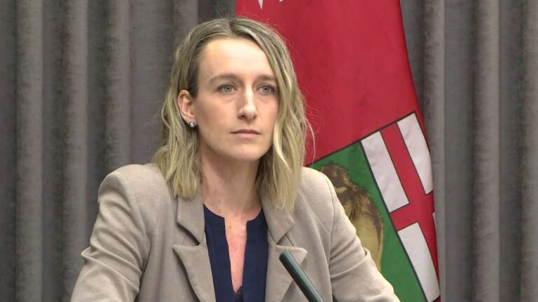 COVID-19: Officials give update on Manitoba’s vaccine efforts
