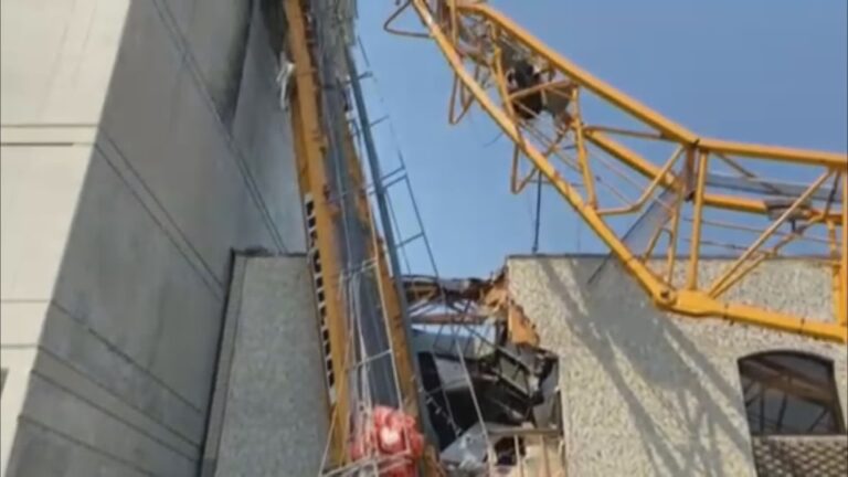 Reports of several injuries after crane collapses in downtown Kelowna