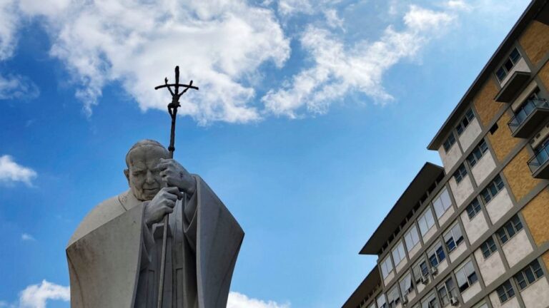 Vatican: Pope to deliver Sunday blessing from Rome hospital