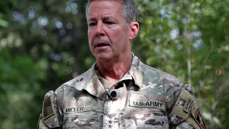 Top US commander to exit Afghanistan amid Taliban surge