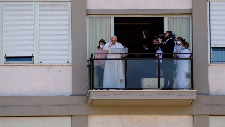 Pope Francis makes first appearance since intestinal surgery