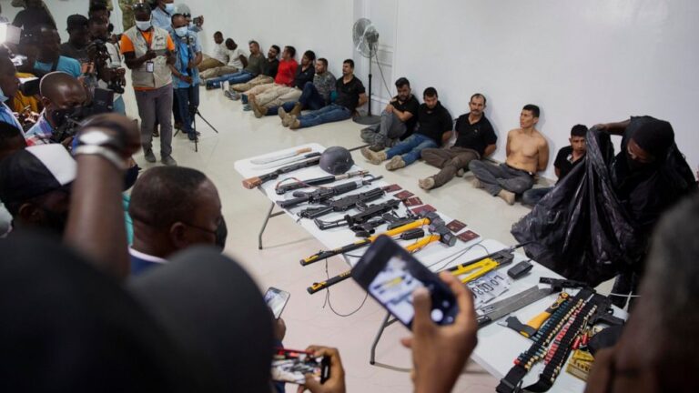 2 US men, ex-Colombia soldiers held in Haiti assassination
