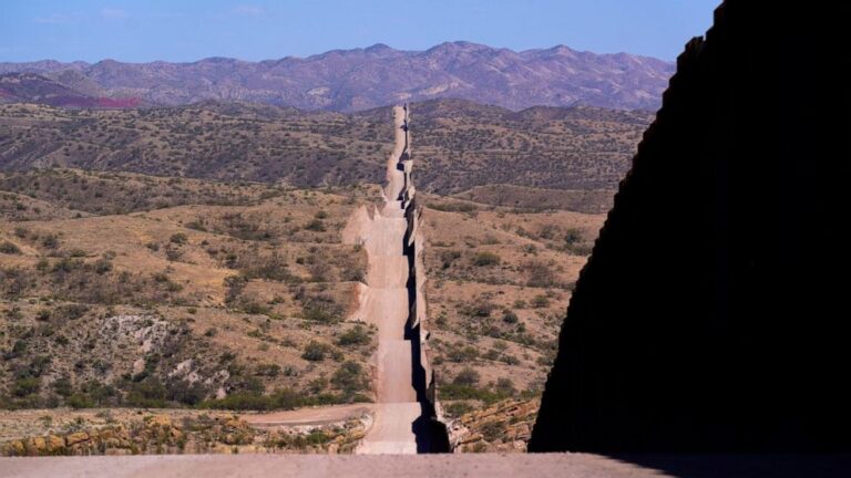 More migrant deaths recorded in heat along Arizona border
