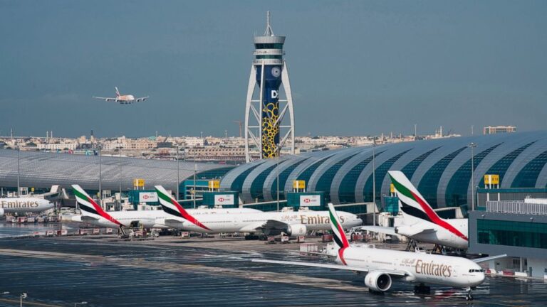 2 airplanes collide at Dubai’s main airport; no injuries 2 airplanes collide at Dubai’s main airport; no injuries