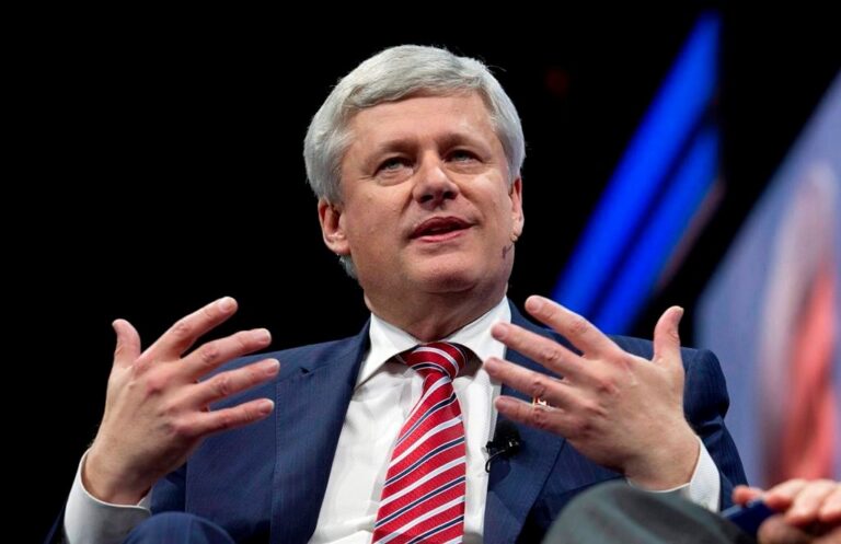 Global community should not negotiate with new Iranian regime, Harper says