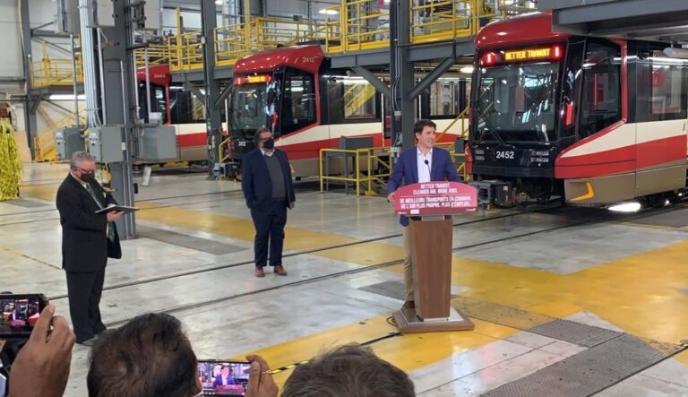 Trudeau, province confirm Green Line has green light following approvals