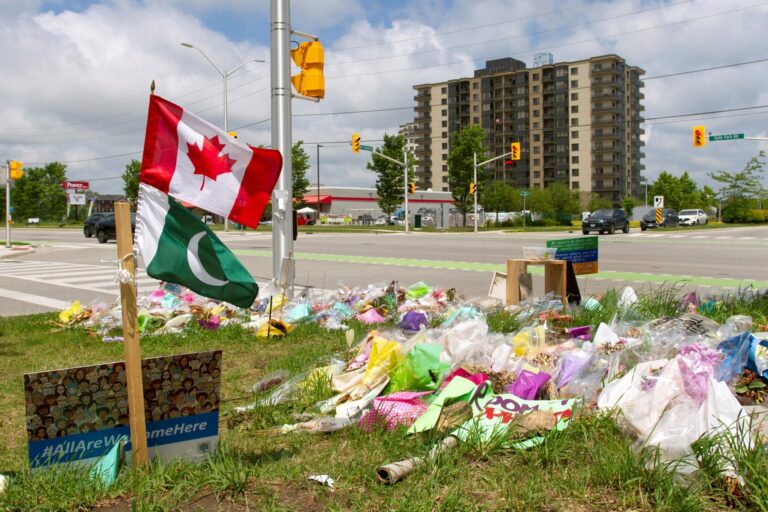 Removal of makeshift memorial at site of London, Ont. vehicle attack begins