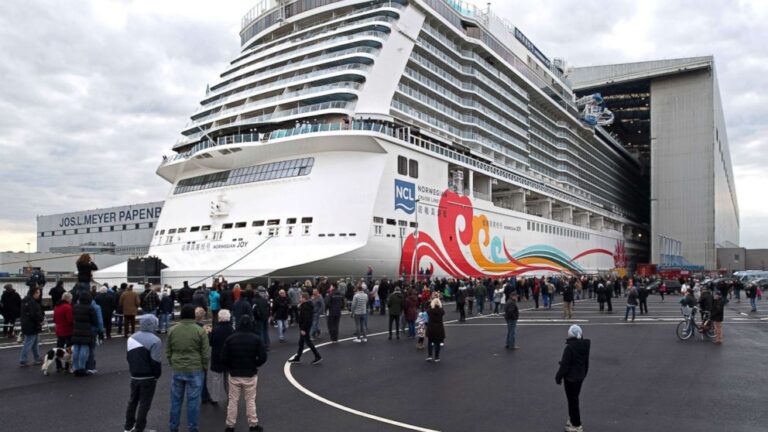 Norwegian Cruise Lines sues state of Florida over vaccine passport ban