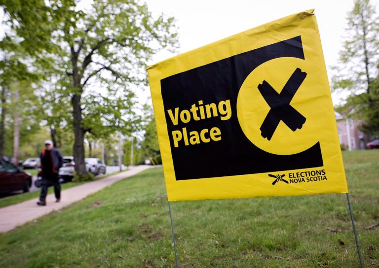Elections Nova Scotia will encourage provincial voters to vote early, mail in ballots