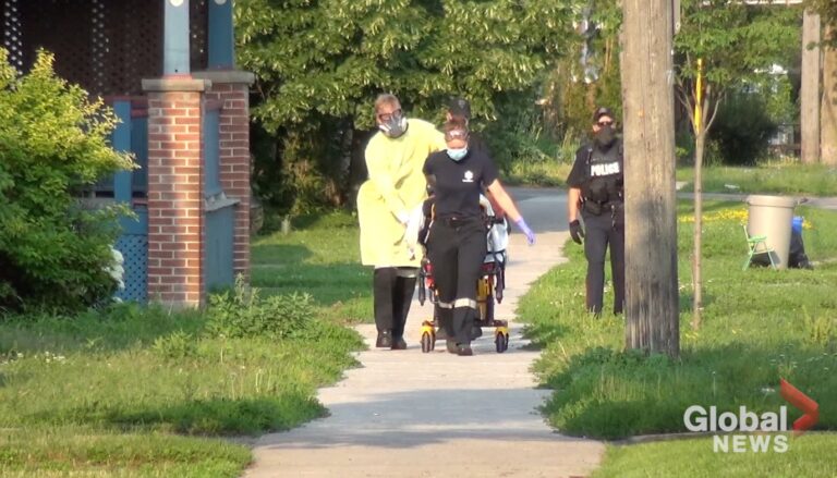 1 taken to hospital following reported stabbing on Sherbrooke Street in Peterborough