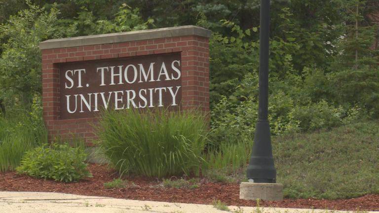 COVID-19: New Brunswick universities prepare plan for vaccinated international students