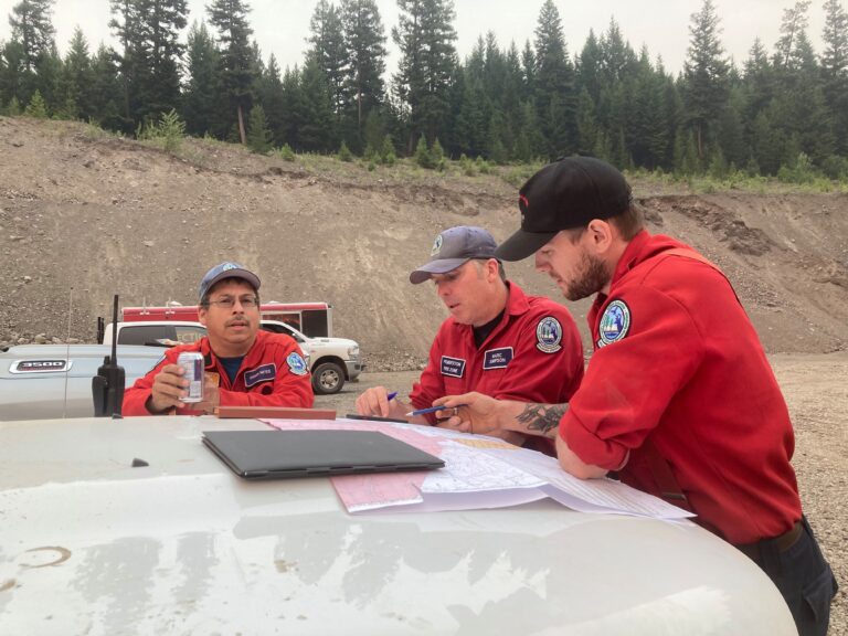 Out-of-control wildfires burning in B.C. as tensions remain high with hot, dry conditions