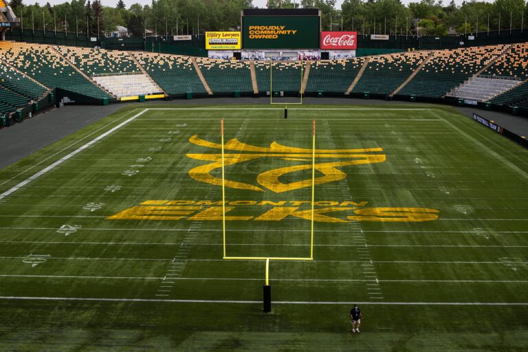 Edmonton Elks to require proof of COVID-19 vaccine or negative test from fans