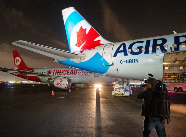 Federal party leaders continue tour of Canada as election campaign continues