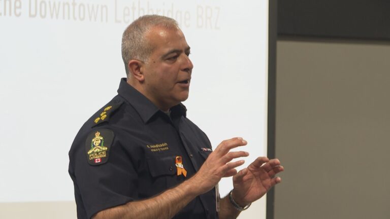 Police chief answers questions about Lethbridge crime in town hall meeting