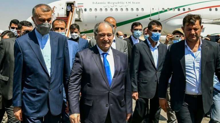 Iran and Syria vow to confront U.S. sanctions