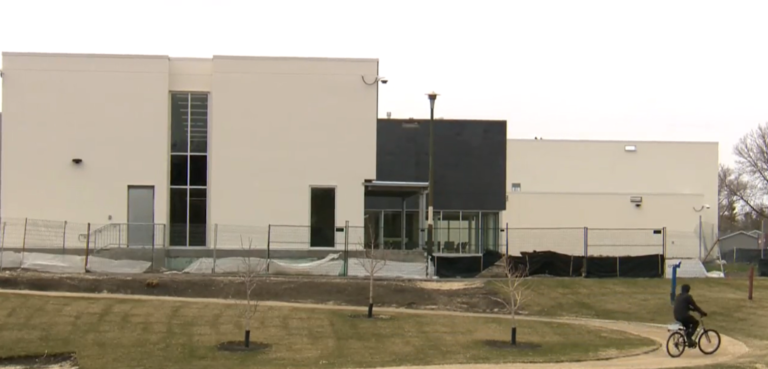 ‘We’re good human beings’: Drug addiction recovery centre opens in Winnipeg
