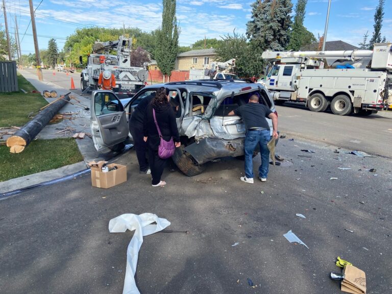 Charges pending after van crashes into 3 other vehicles in central Edmonton