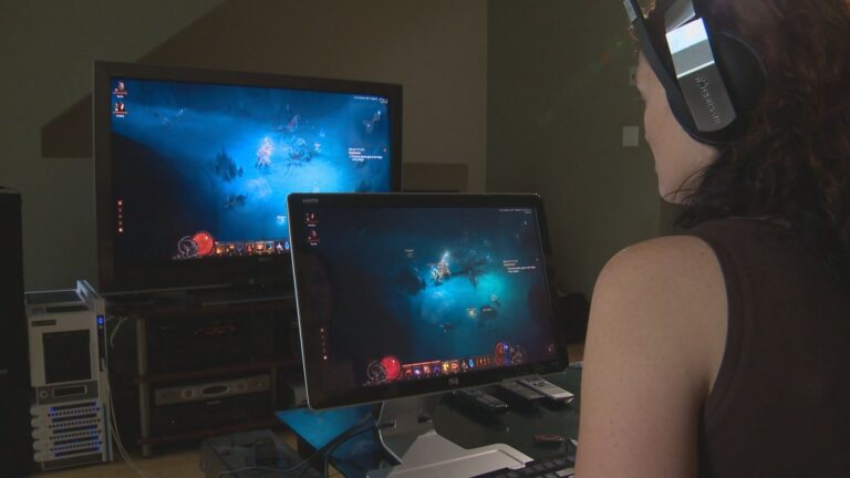 Montreal public health reaches out to gamers to boost lagging youth COVID-19 vaccination rates