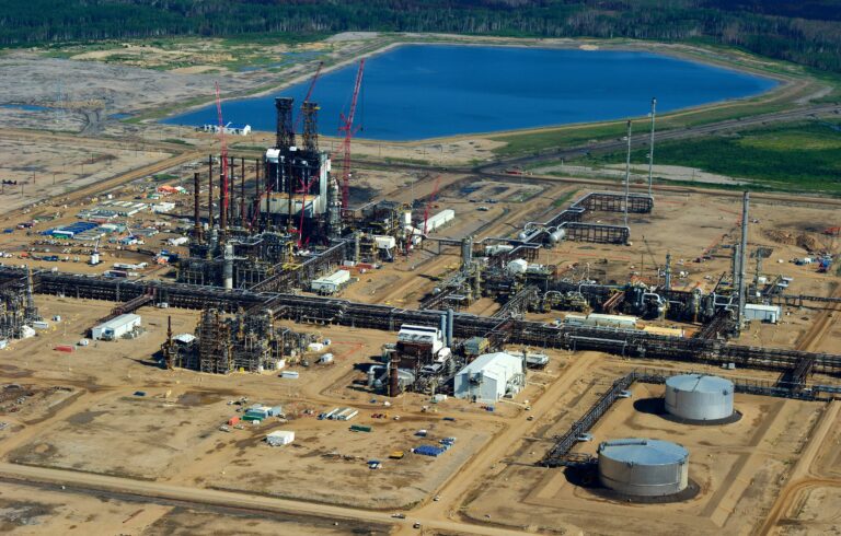 Alberta oil company requires workers be fully vaccinated or rapid test negative for COVID-19