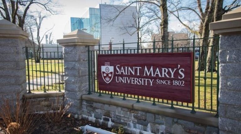 Saint Mary’s expands vaccination policy, St. F.X. announces mandatory testing only
