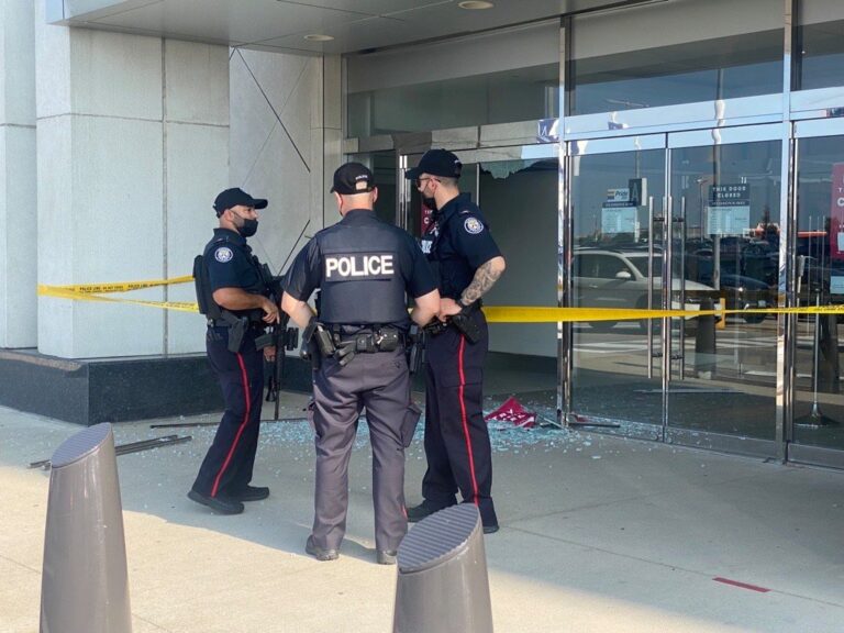 Toronto police searching for 2 outstanding suspects after shootout at Yorkdale Mall
