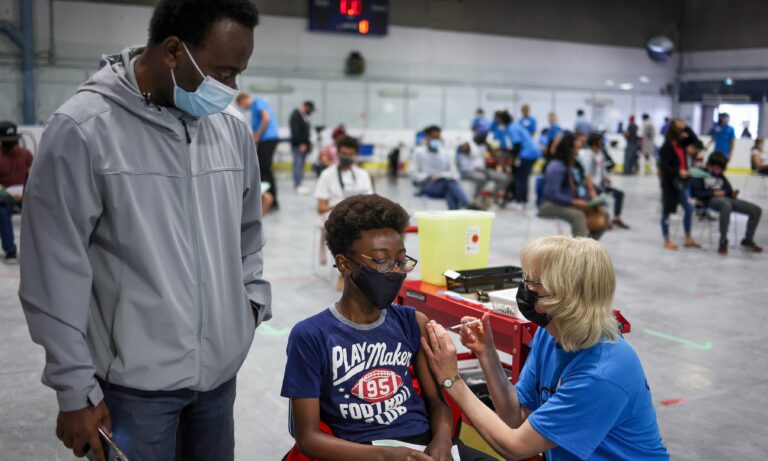 Pfizer, Moderna COVID-19 vaccines get full Health Canada approval — and new names