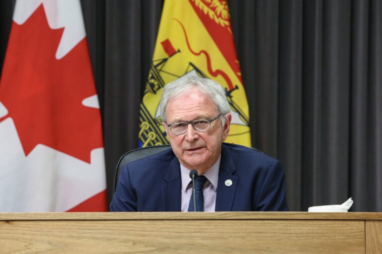 N.B. premier holding COVID-19 briefing with education minister, top doctor