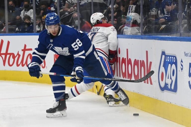 Leafs top Habs in pre-season play in front of fans