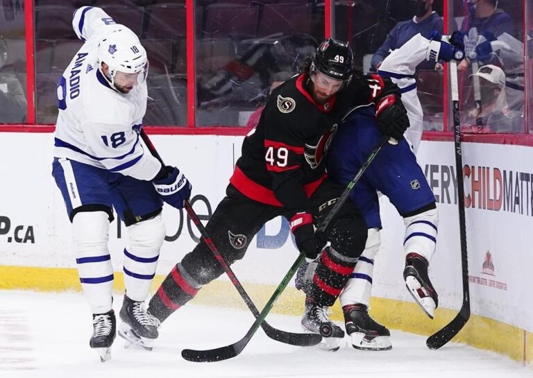 Bunting scores hat trick as Leafs beat Sens 4-0