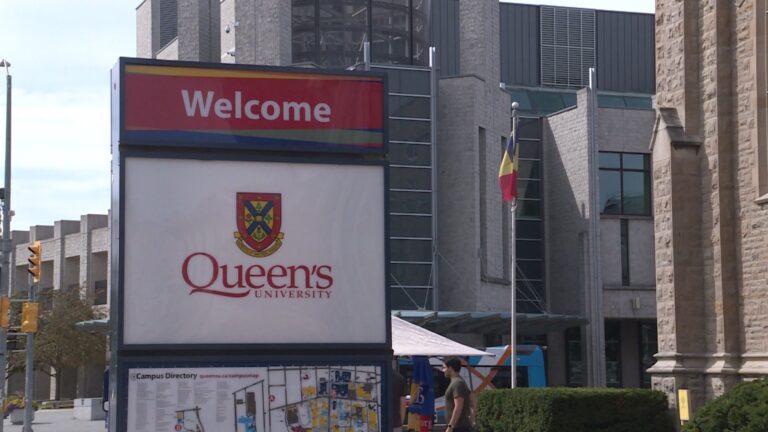 Group of Queen’s University students start petition against vaccine mandate