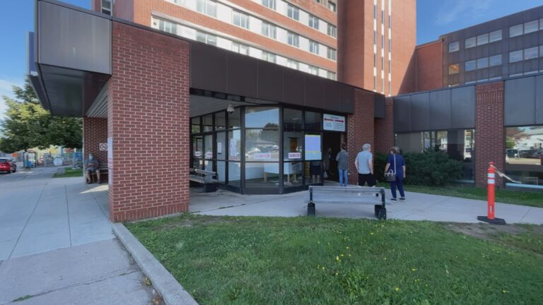 Proof of COVID-19 vaccination needed for N.B. hospital visitation, with some exceptions