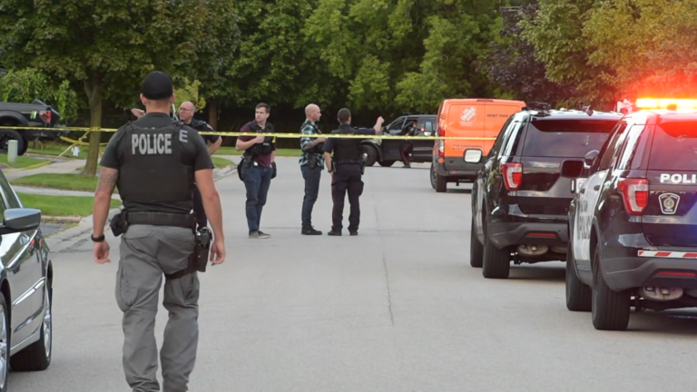 1 sent to hospital following shooting in Burlington, Ont.