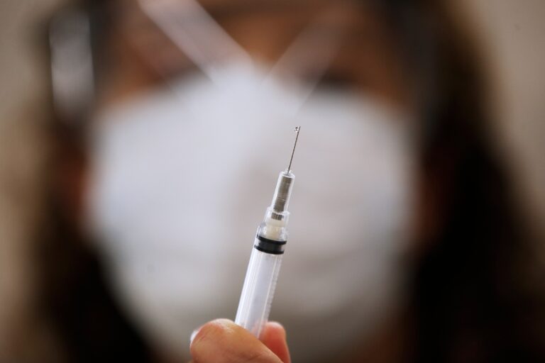 New proof of COVID-19 vaccination requirement in Waterloo Region begins Wednesday