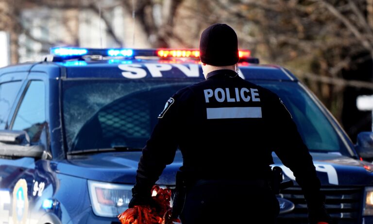 Two parked cars in Pierrefonds damaged by gunshots