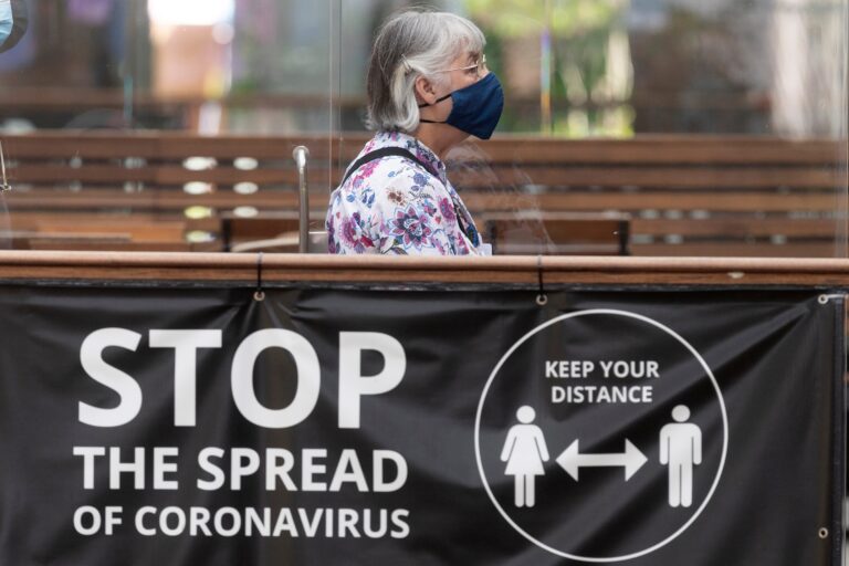 Alberta’s COVID-19 vaccine passport, new restrictions: How things are going to change