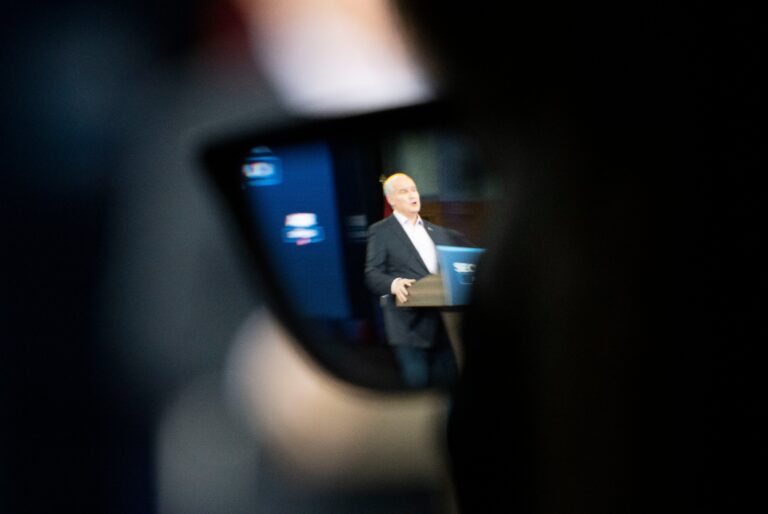 Erin O’Toole says he can balance the budget without cuts. But what do the experts say?