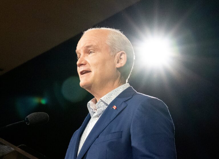Conservative lead growing slightly as Liberal, NDP election campaigns hit wall: poll